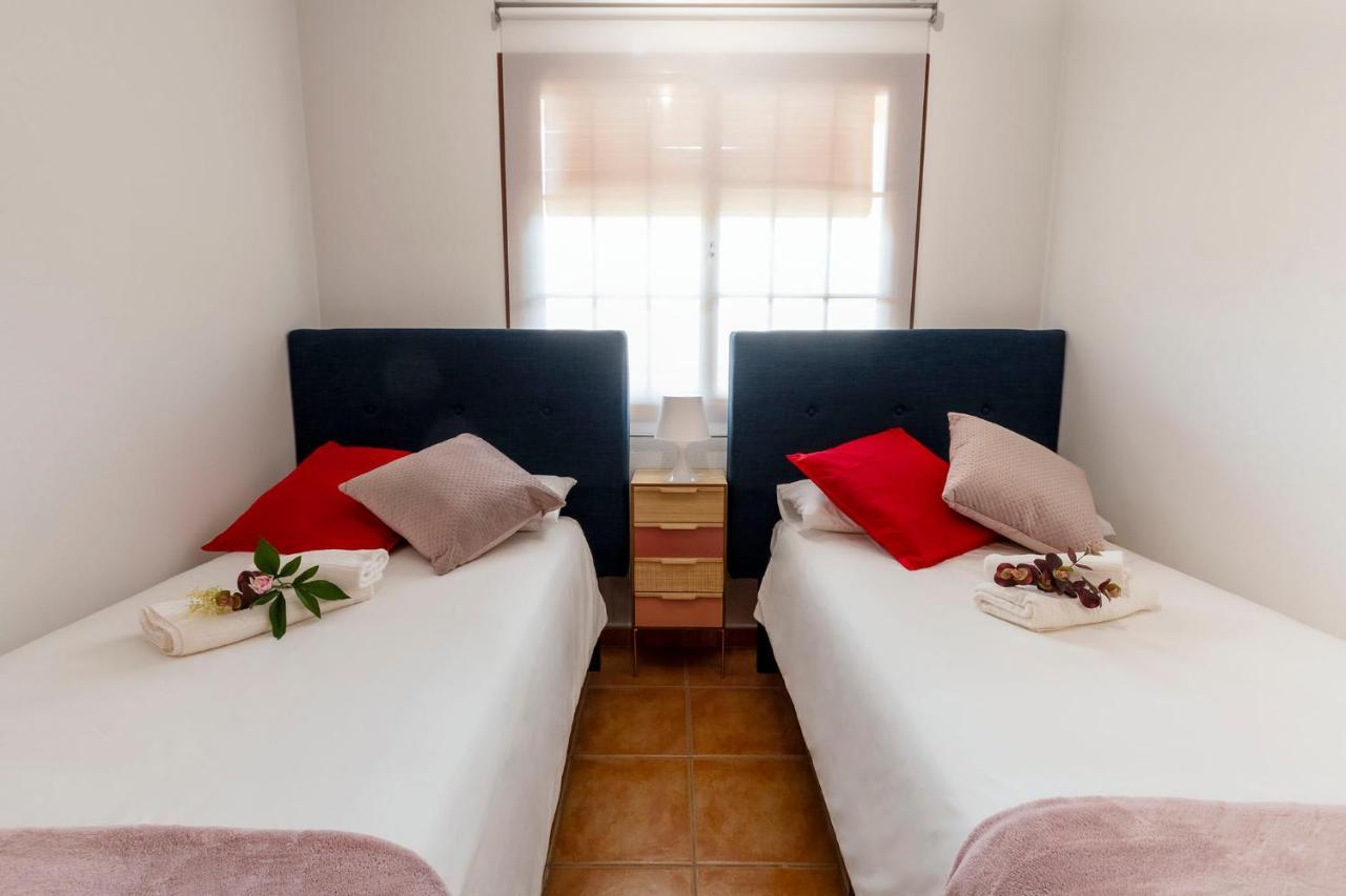 Atico Con Terraza-Solarium Y Piscina 4-6 Personas Wifi A/C Apartment Roda Exterior photo