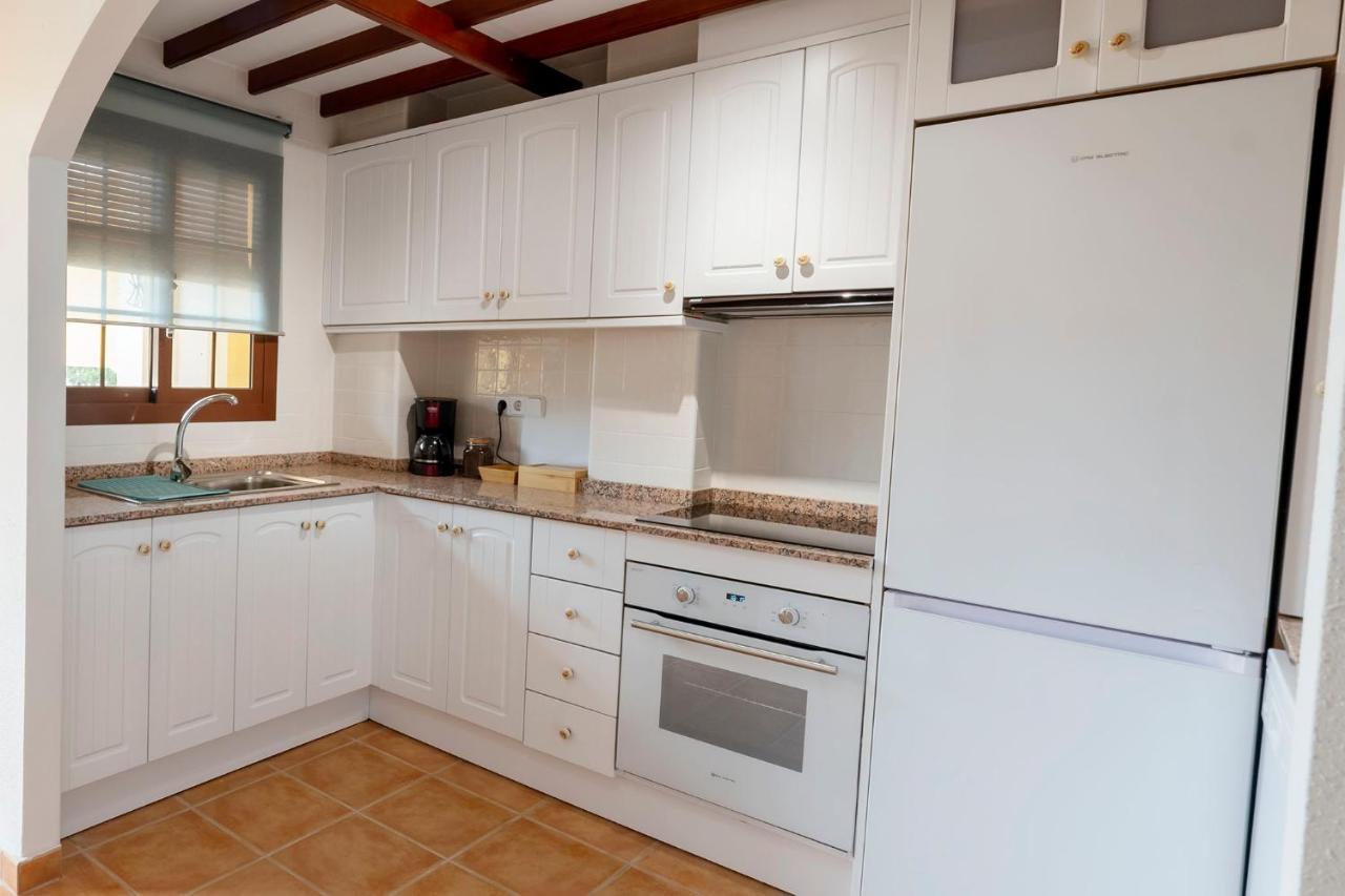 Atico Con Terraza-Solarium Y Piscina 4-6 Personas Wifi A/C Apartment Roda Exterior photo